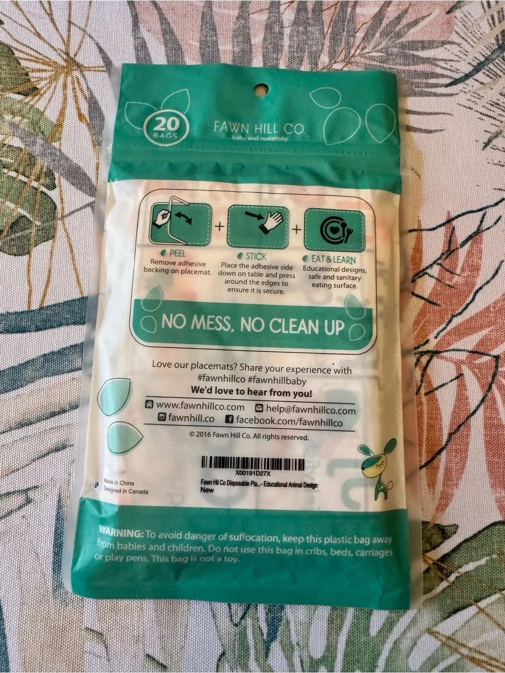 Disposable Placemat Bibs in Teal and White